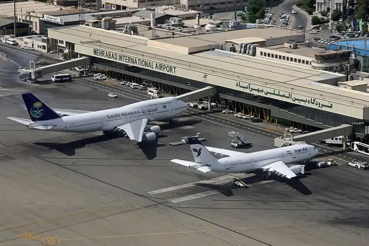 فاصله کرج تا فرودگاه مهراباد چند کیلومتر است