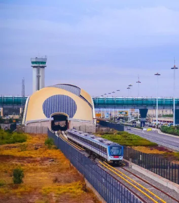 فرودگاه امام