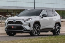 خودروی سدان در ترنسفر دبی